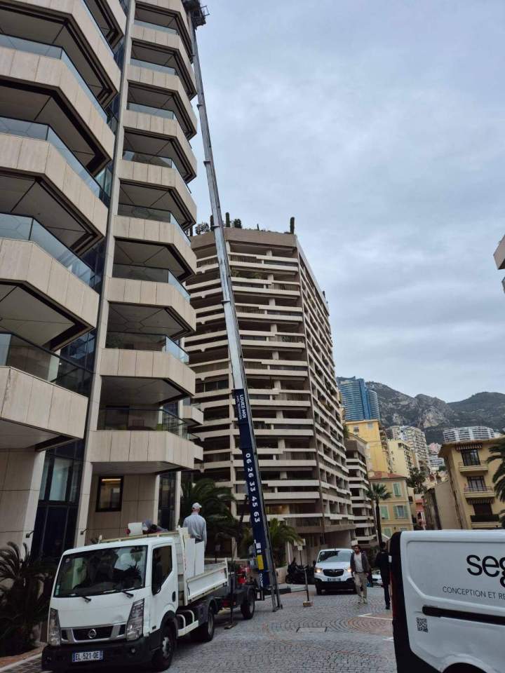 Service de location d'équipement de monte-meubles Cagnes-sur-Mer