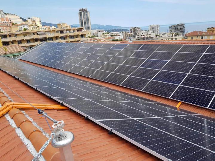 Location élévateur monte-meuble Nice