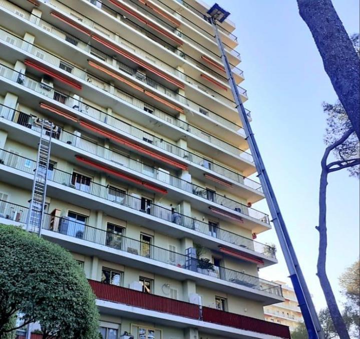 Location monte-meubles professionnel Nice
